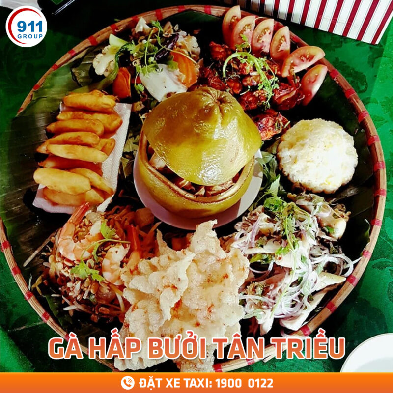 Gà hấp bưởi Tân Triều