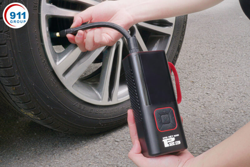Bơm lốp mini điện — sẵn sàng khi cần