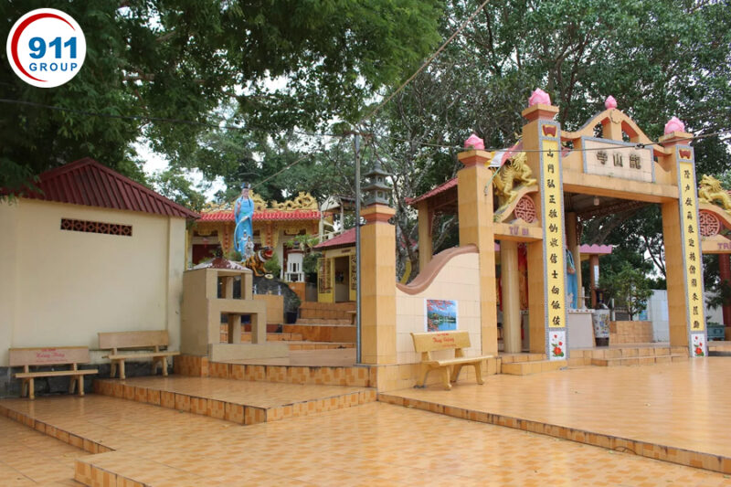 Tham quan chùa Long Sơn Thạch Động Đồng Nai